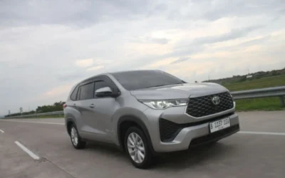 Cari Medium MPV, Simak Kelengkapan Toyota Kijang Innova Zenix V CVT Bensin